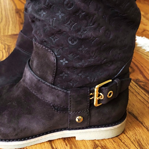 Louis Vuitton dark Brown color suede boots - Picture 4 of 6
